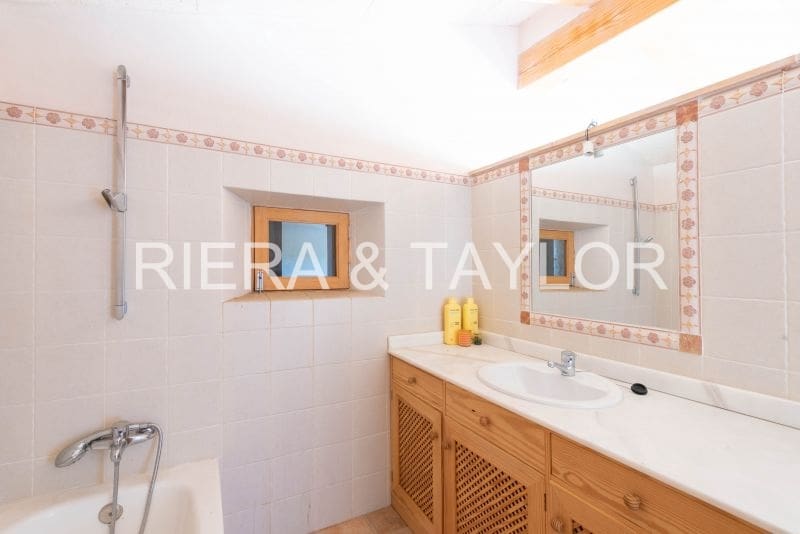 4 bedroom Finca/Country House for sale in Sant Llorenc des Cardassar - € 4,250,000 (Ref: 7504070)