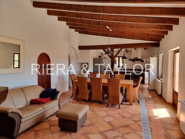 4 bedroom Finca/Country House for sale in Son Macia, Manacor - € 1,690,000 (Ref: 7523791)