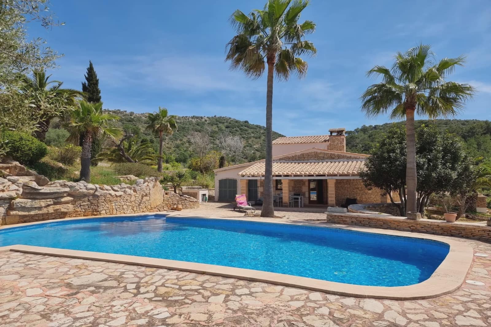 4 bedroom Finca/Country House for sale in Son Macia - € 1,690,000 (Ref: 7523791)