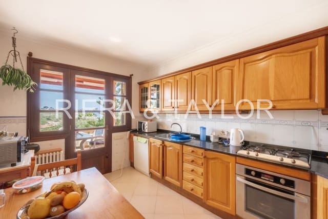 4 soveværelse Byhus til salg i Cala Mandia, Manacor - € 1.350.000 (Ref: 7570052)