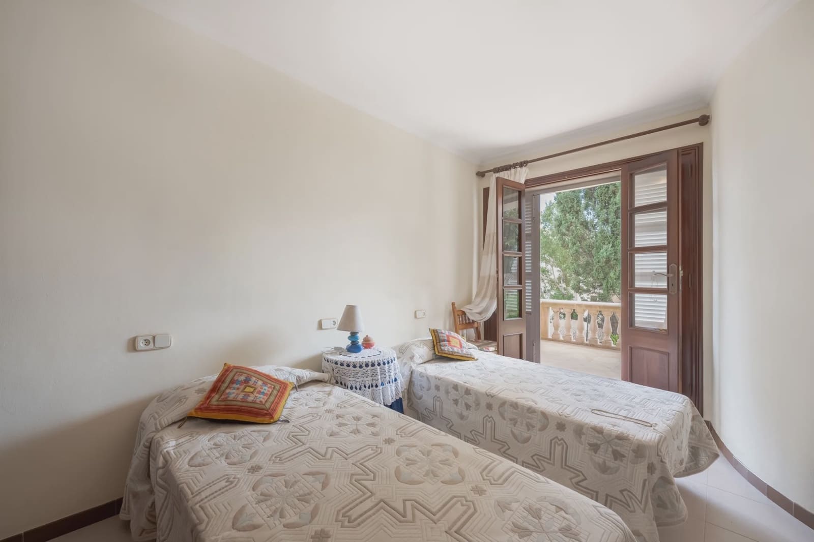 4 makuuhuone Omakotitalo myytävänä paikassa Cala Mandia - 1 350 000 € (Ref: 7570052)