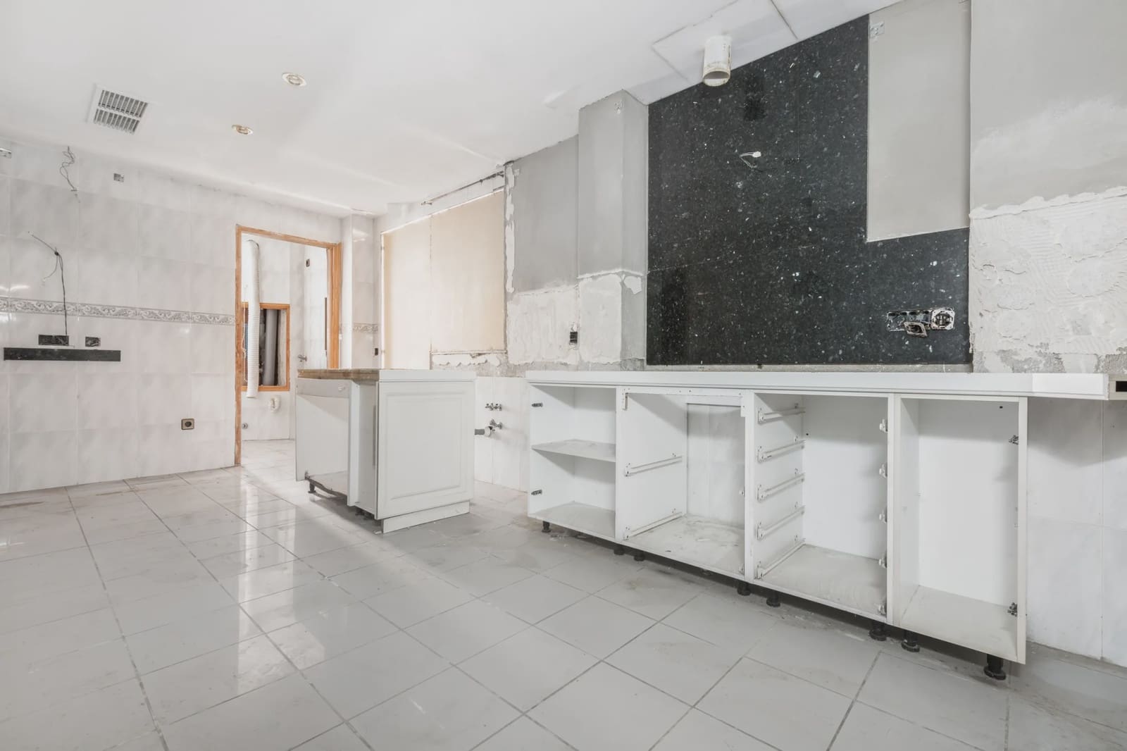 4 bedroom Townhouse for sale in Portocristo / Port de Manacor - € 375,000 (Ref: 7615261)