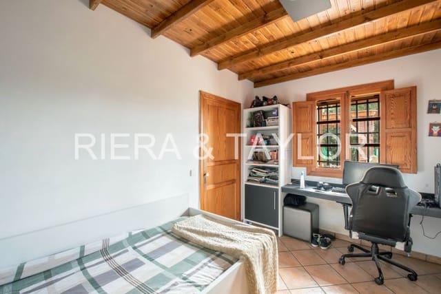 3 bedroom Finca/Country House for sale in Manacor - € 600,000 (Ref: 7710090)