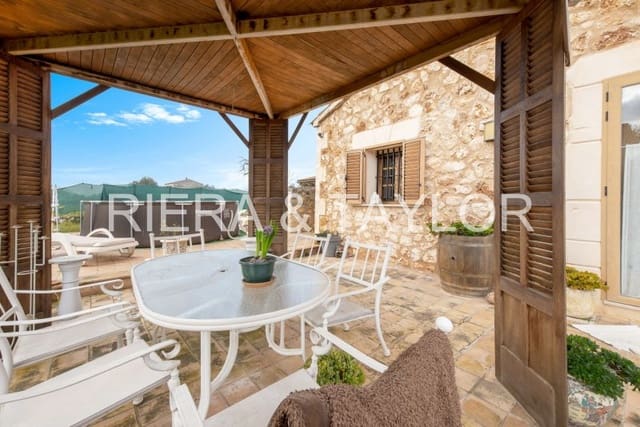 3 bedroom Finca/Country House for sale in Manacor - € 600,000 (Ref: 7710090)