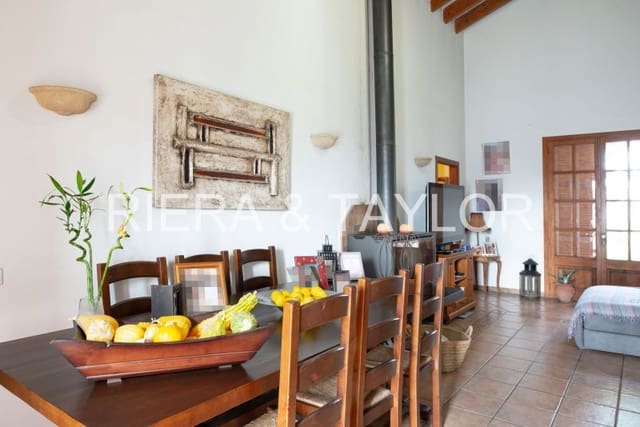 3 bedroom Finca/Country House for sale in Manacor - € 600,000 (Ref: 7710090)