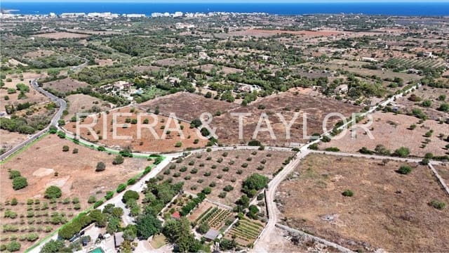 Grunde uden byggetilladelser til salg i Portocristo / Port de Manacor, Manacor - € 375.000 (Ref: 7856569)
