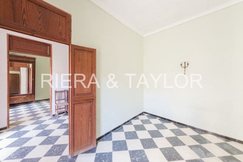 8 soveværelse Byhus til salg i Son Servera - € 700.000 (Ref: 8074371)