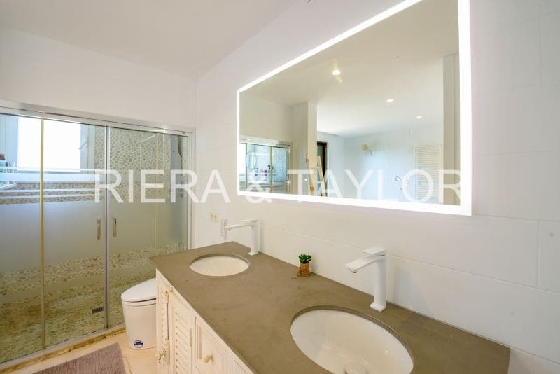 3 slaapkamer Finca/Landhuis te koop in Sa Rapita / La Rapita - € 2.395.000 (Ref: 8074373)