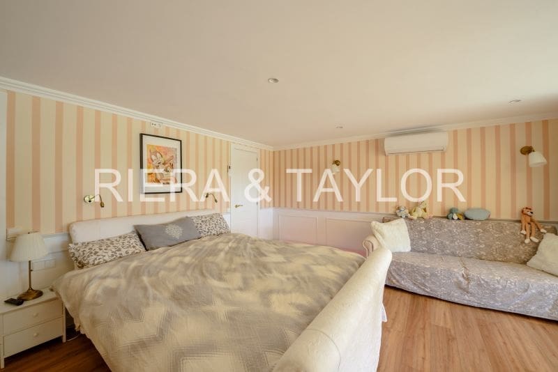 3 slaapkamer Finca/Landhuis te koop in Sa Rapita / La Rapita - € 2.395.000 (Ref: 8074373)