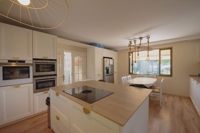 3 slaapkamer Finca/Landhuis te koop in Sa Rapita / La Rapita, Campos - € 2.395.000 (Ref: 8074373)