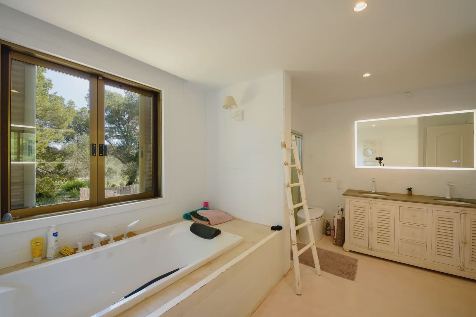 3 slaapkamer Finca/Landhuis te koop in Sa Rapita / La Rapita - € 2.395.000 (Ref: 8074373)