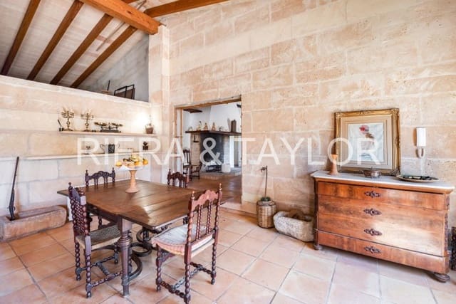 4 bedroom Finca/Country House for sale in Manacor - € 540,000 (Ref: 8200943)