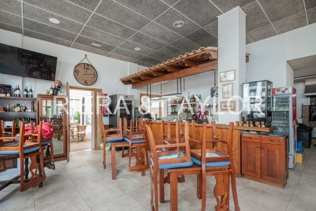 Commercieel te koop in Inca - € 369.000 (Ref: 8200955)