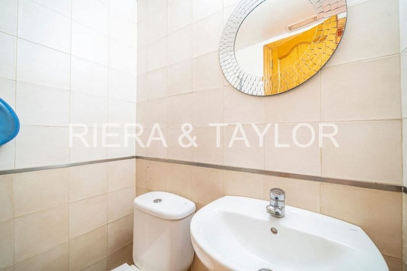 Erhverv til salg i Puerto de Alcudia - € 324.000 (Ref: 8200965)