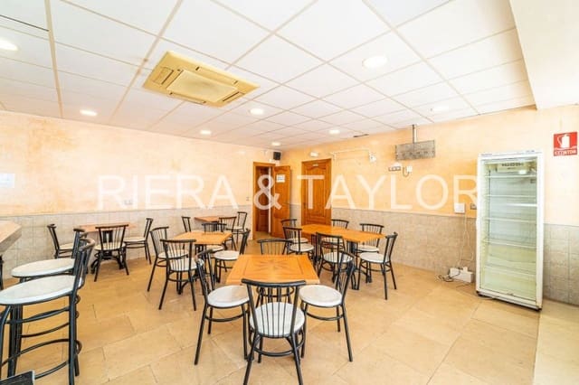 Erhverv til salg i Puerto de Alcudia, Alcúdia - € 324.000 (Ref: 8200965)