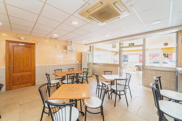 Erhverv til salg i Puerto de Alcudia, Alcúdia - € 324.000 (Ref: 8200965)