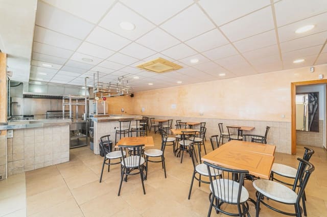 Erhverv til salg i Puerto de Alcudia, Alcúdia - € 324.000 (Ref: 8200965)