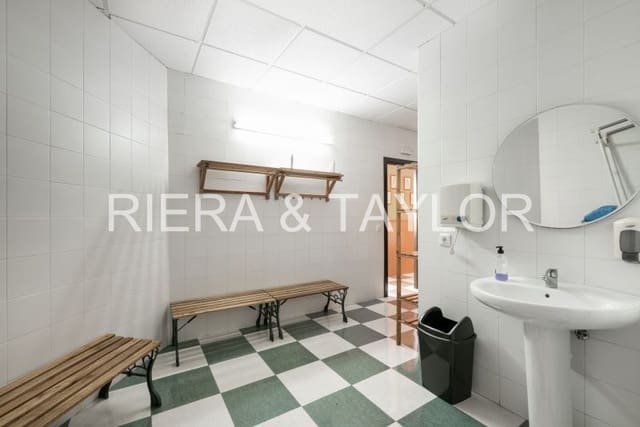 Commercial for sale in Portocristo / Port de Manacor, Manacor - € 243,900 (Ref: 8200969)