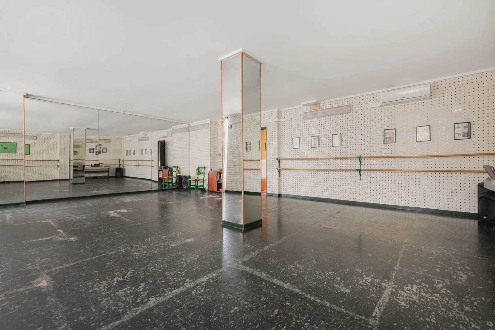 Commerciale in vendita in Portocristo / Port de Manacor - 243.900 € (Rif: 8200969)