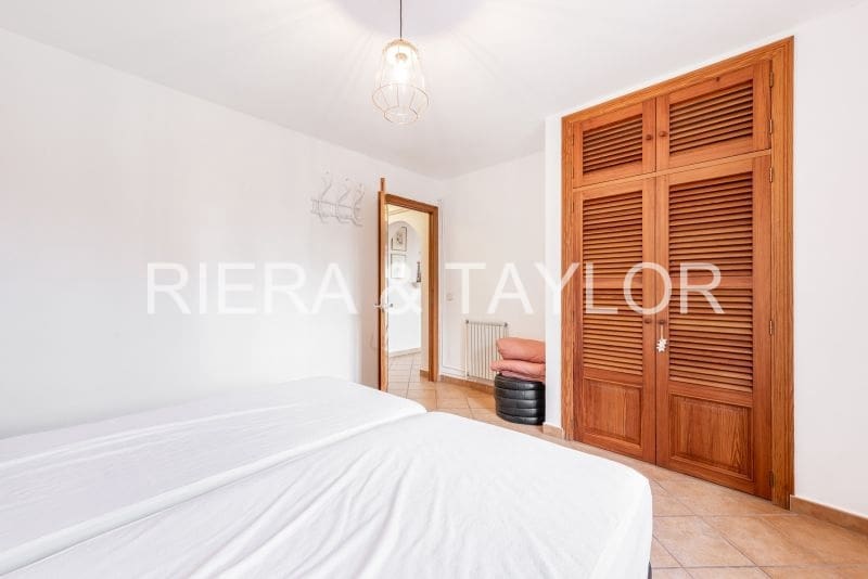 4 soveværelse Finca/Landehus til salg i Cala Murada - € 1.490.000 (Ref: 8200976)