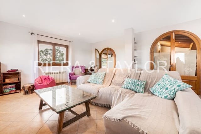 4 soveværelse Finca/Landehus til salg i Cala Murada, Manacor - € 1.490.000 (Ref: 8200976)