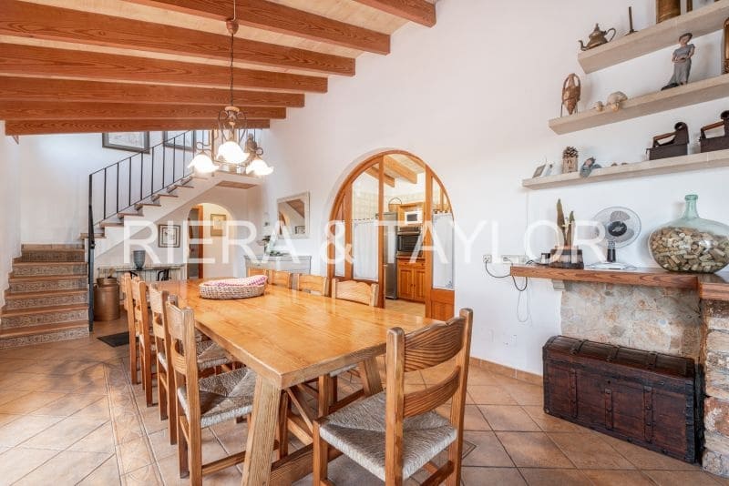 4 soveværelse Finca/Landehus til salg i Cala Murada - € 1.490.000 (Ref: 8200976)