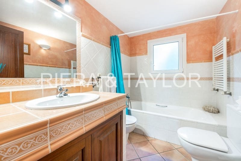 4 soveværelse Finca/Landehus til salg i Cala Murada - € 1.490.000 (Ref: 8200976)