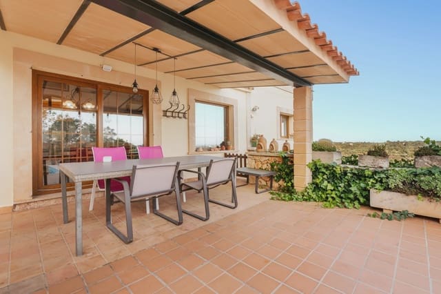 4 bedroom Finca/Country House for sale in Cala Murada, Manacor - € 1,490,000 (Ref: 8200976)
