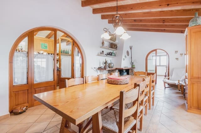 4 bedroom Finca/Country House for sale in Cala Murada, Manacor - € 1,490,000 (Ref: 8200976)