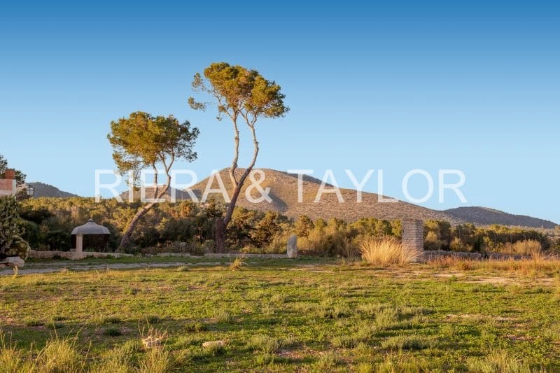 19 soveværelse Finca/Landehus til salg i Calas de Mallorca - € 6.900.000 (Ref: 8215556)