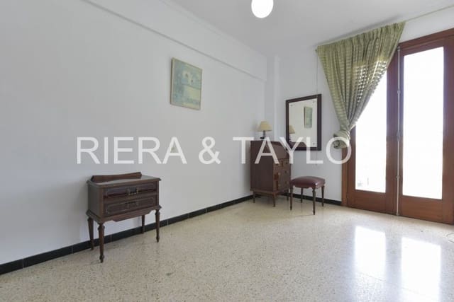 4 bedroom Apartment for sale in Manacor - € 299,000 (Ref: 8254326)