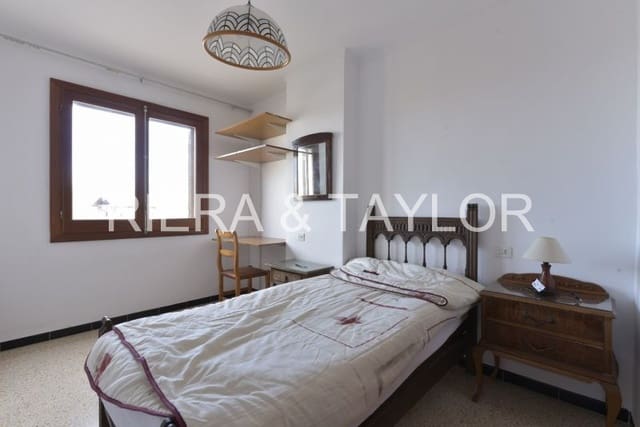 4 bedroom Apartment for sale in Manacor - € 299,000 (Ref: 8254326)