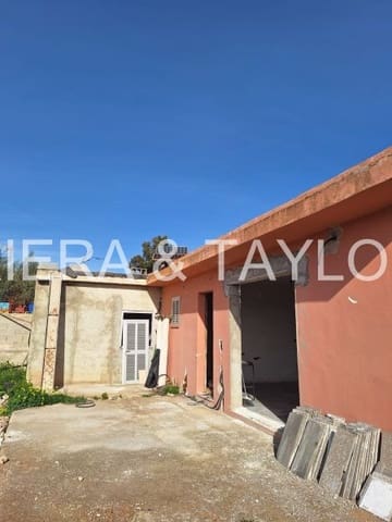 3 bedroom Finca/Country House for sale in Manacor - € 265,000 (Ref: 8405885)