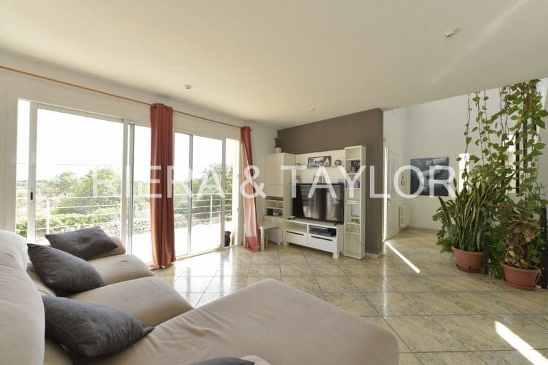 3 bedroom Townhouse for sale in Portocolom - € 615,000 (Ref: 8408598)