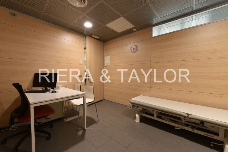 Kaupallinen myytävänä paikassa Manacor - 336 000 € (Ref: 8413631)