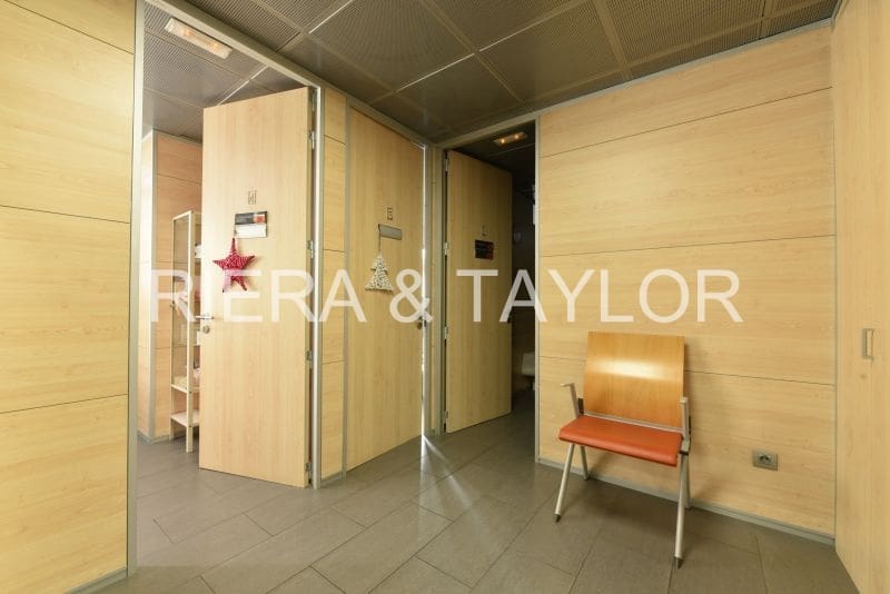 Kaupallinen myytävänä paikassa Manacor - 336 000 € (Ref: 8413631)