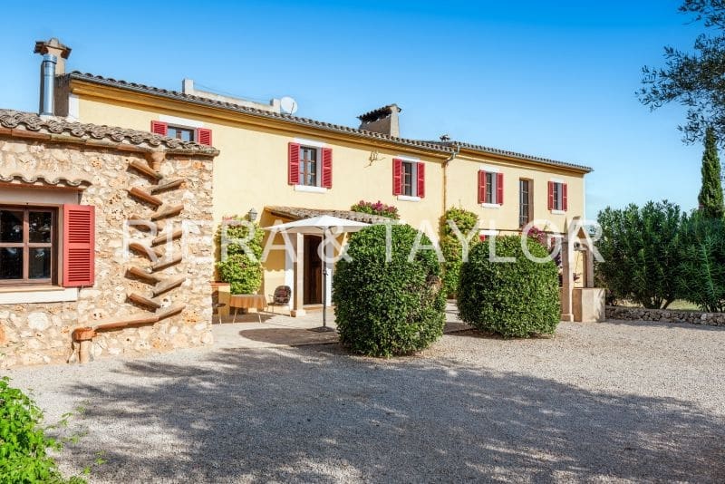 4 soveværelse Finca/Landehus til salg i Felanitx - € 1.750.000 (Ref: 8439709)