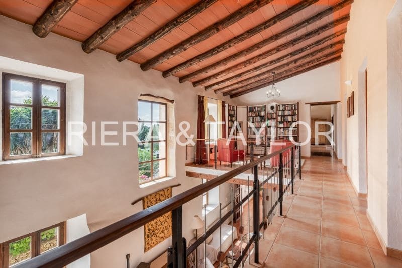 4 soveværelse Finca/Landehus til salg i Felanitx - € 1.750.000 (Ref: 8439709)