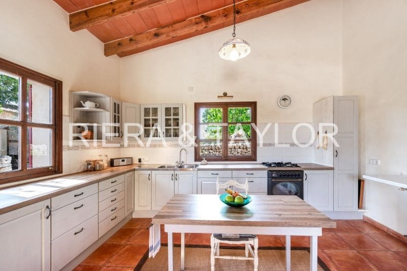 4 soveværelse Finca/Landehus til salg i Felanitx - € 1.750.000 (Ref: 8439709)