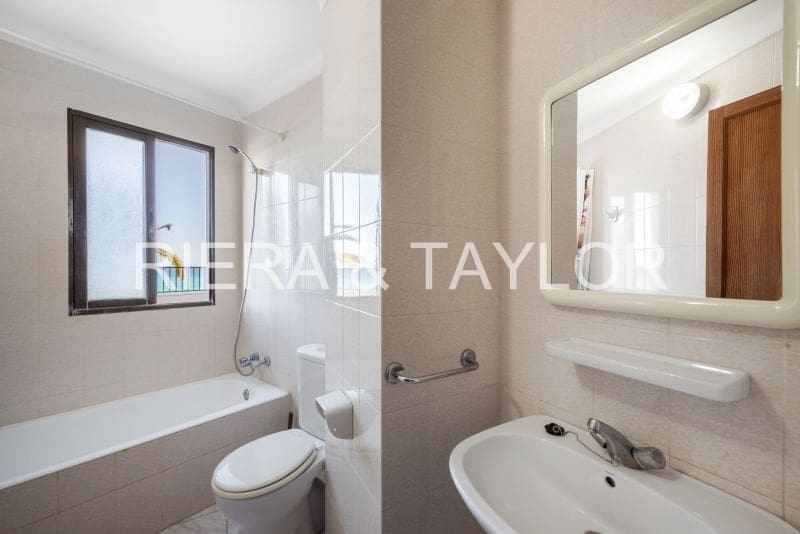 Apartment for sale in Cala Millor - € 2,630,000 (Ref: 8456256)