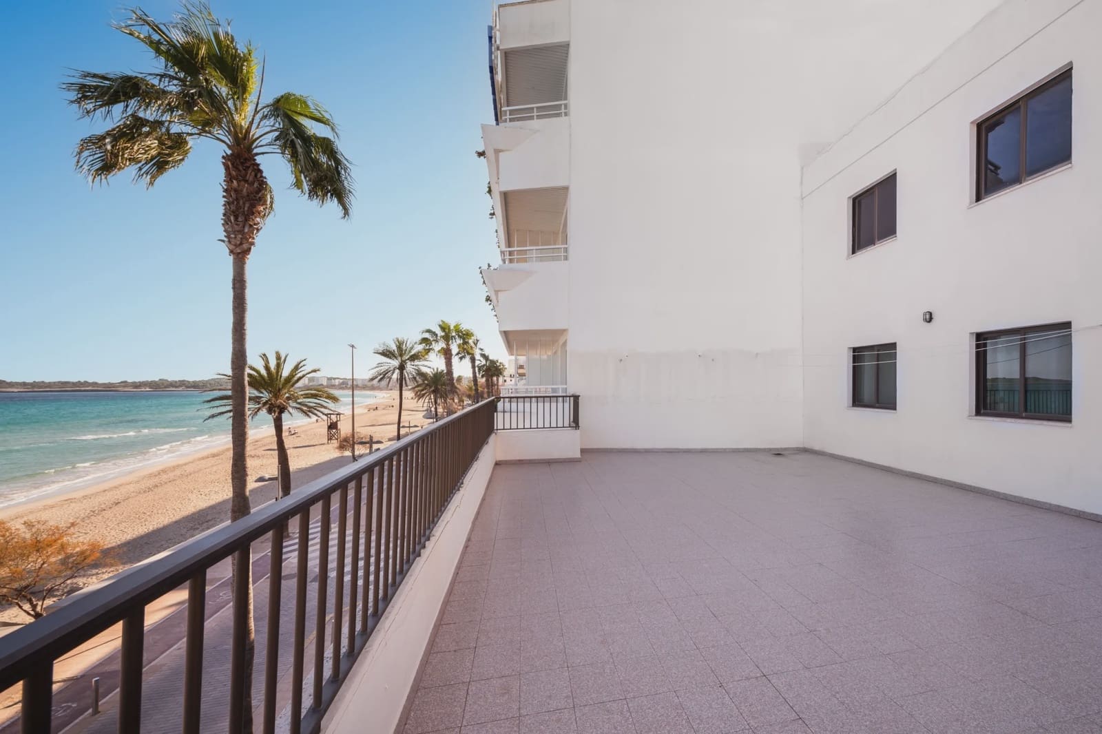 Appartement te koop in Cala Millor - € 2.500.000 (Ref: 8456256)