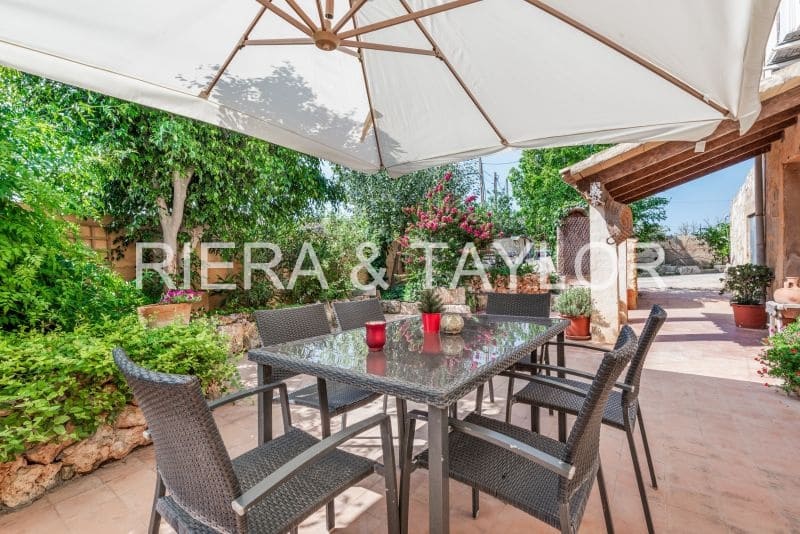 4 makuuhuone Maalaistalo myytävänä paikassa Portocristo / Port de Manacor - 580 000 € (Ref: 8481373)