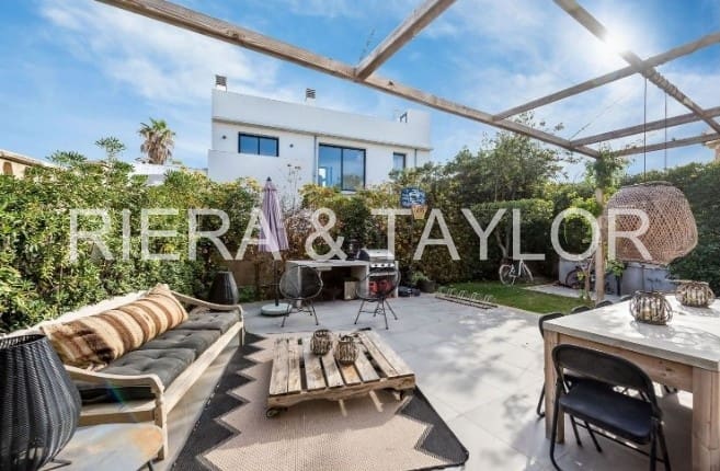 4 soveværelse Byhus til salg i Colonia de Sant Pere / Colonia de San Pedro - € 1.075.000 (Ref: 8512386)