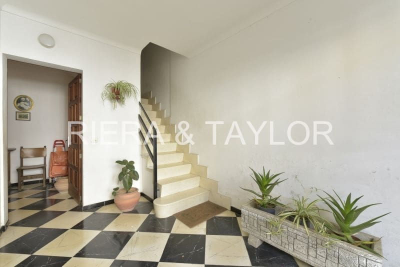 9 soverom Hus til salgs i Arta - € 585 000 (Ref: 8560791)