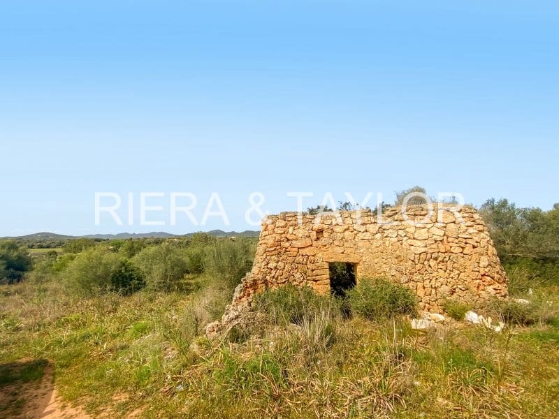 Ubebygd land til salgs i S'Illot - € 140 000 (Ref: 8583172)