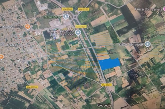 Ubebygd land til salgs i Petra - € 140 000 (Ref: 8676682)