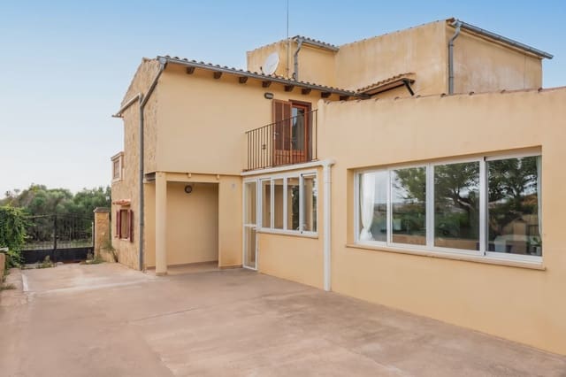 4 slaapkamer Finca/Landhuis te koop in Manacor met garage - € 669.000 (Ref: 8680888)
