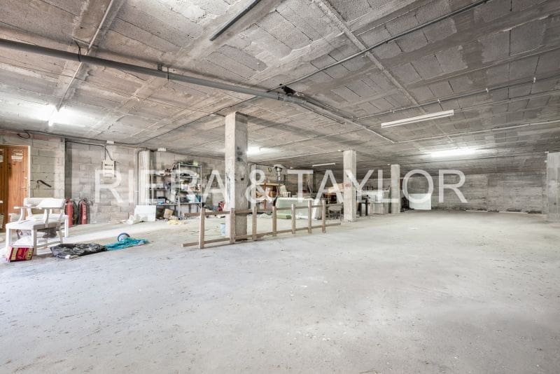 Erhverv til salg i Cala Mandia - € 600.000 (Ref: 8687038)