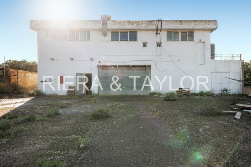 Erhverv til salg i Cala Mandia - € 600.000 (Ref: 8687038)