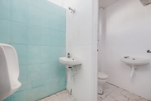 Commercieel te koop in Cala Mandia, Manacor - € 600.000 (Ref: 8687038)